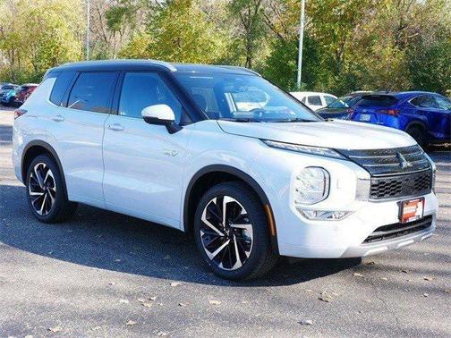 2025 Mitsubishi Outlander PHEV SEL