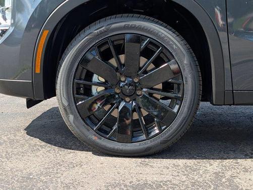 Graphite Gray 2026 Mitsubishi Outlander LE S-AWC