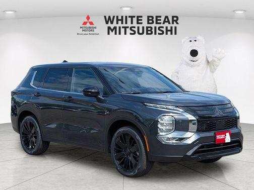 Graphite Gray 2026 Mitsubishi Outlander LE S-AWC
