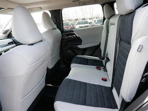 2026 Mitsubishi Outlander SE 1.5T S-AWC