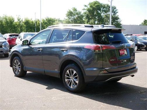 2017 Toyota RAV4 Hybrid XLE