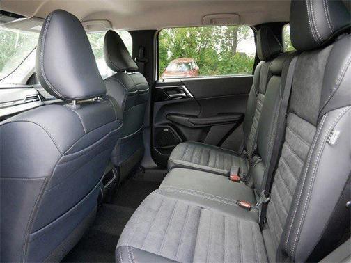 2025 Mitsubishi Outlander SE 2.5 S-AWC