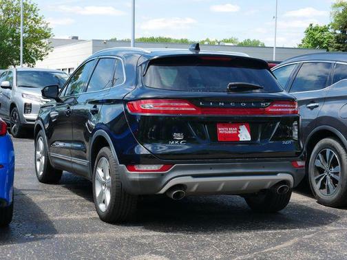 BLACK VELVET 2018 Lincoln MKC Premiere