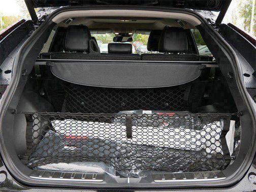 Labrador Black Pearl 2026 Mitsubishi Eclipse Cross SE