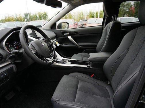 2026 Mitsubishi Eclipse Cross SE