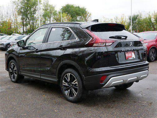 Labrador Black Pearl 2026 Mitsubishi Eclipse Cross SE