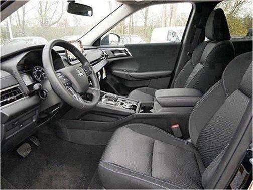 2024 Mitsubishi Outlander ES 2.5 S-AWC