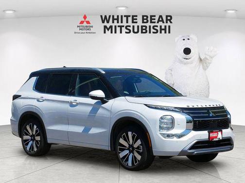 White Diamond/Black Roof 2025 Mitsubishi Outlander SEL S-AWC