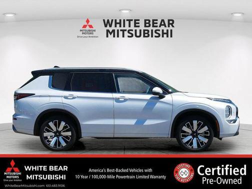 White Diamond/Black Roof 2025 Mitsubishi Outlander SEL S-AWC