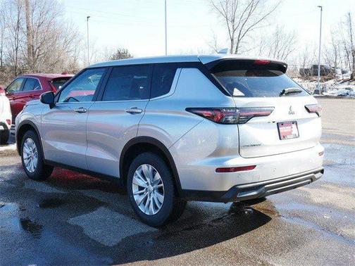 2026 Mitsubishi Outlander ES 1.5T S-AWC