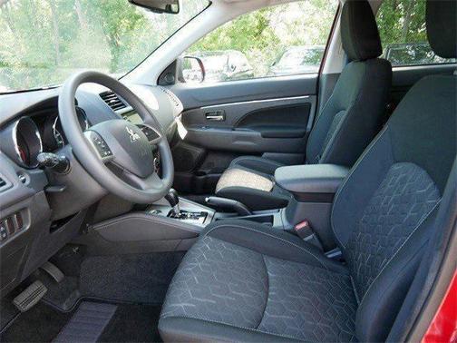 2025 Mitsubishi Outlander Sport 2.0 ES