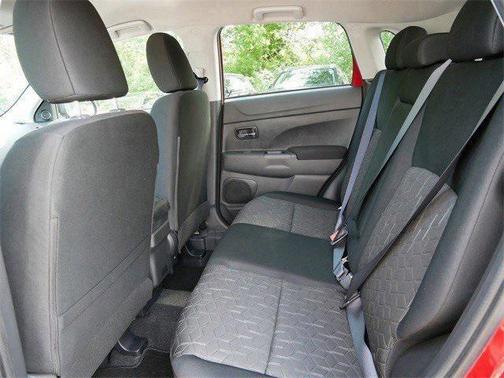 2025 Mitsubishi Outlander Sport 2.0 ES