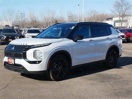 White Diamond/Black Roof 2025 Mitsubishi Outlander PHEV SEL