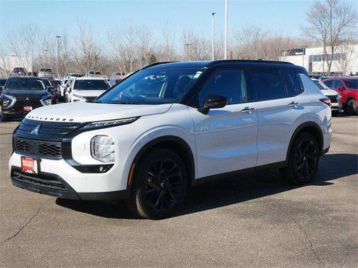 2025 Mitsubishi Outlander PHEV SEL