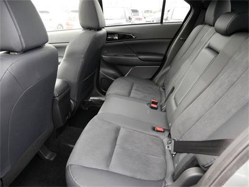 2025 Mitsubishi Eclipse Cross SE