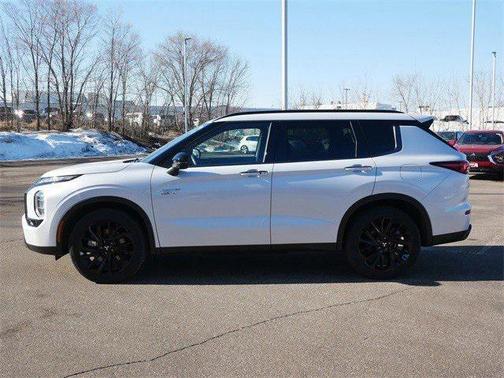 2025 Mitsubishi Outlander PHEV SEL