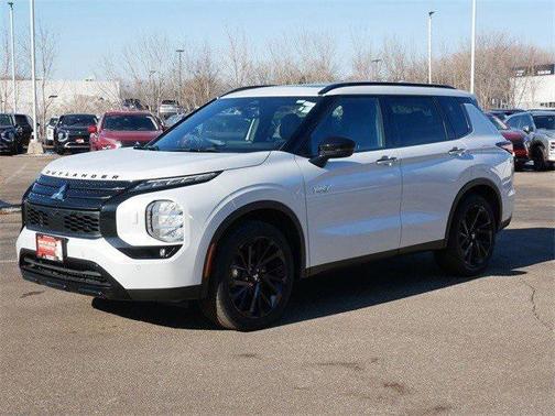 2025 Mitsubishi Outlander PHEV SEL