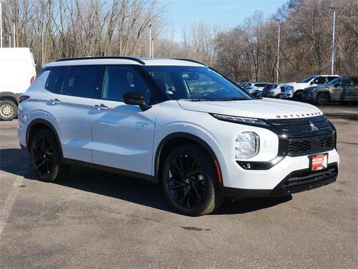 2025 Mitsubishi Outlander PHEV SEL