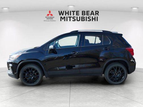 Mosaic Black Metallic 2021 Chevrolet Trax LT