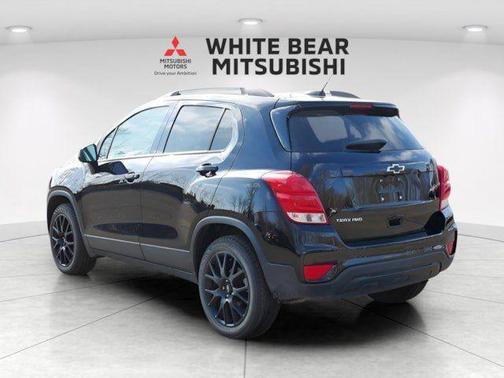 Mosaic Black Metallic 2021 Chevrolet Trax LT