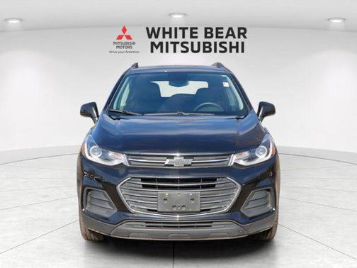 Mosaic Black Metallic 2021 Chevrolet Trax LT