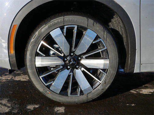 Moonstone Gray Metallic W/ Black Roof 2026 Mitsubishi Outlander SEL 1.5T S-AWC