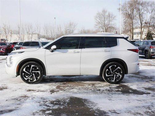 2022 Mitsubishi Outlander SEL