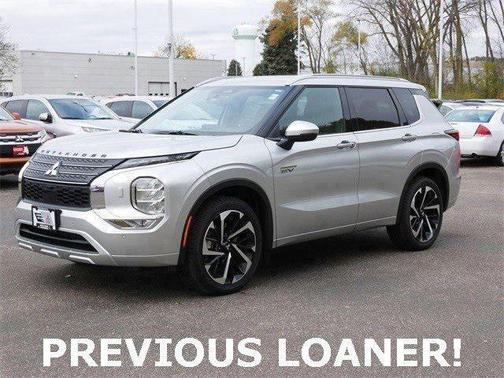 2025 Mitsubishi Outlander PHEV SEL