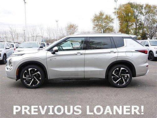 2025 Mitsubishi Outlander PHEV SEL