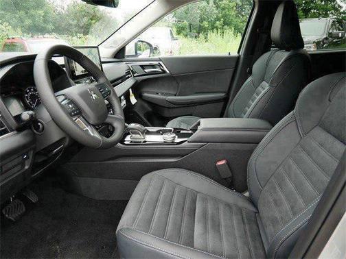 2025 Mitsubishi Outlander SE 2.5 S-AWC