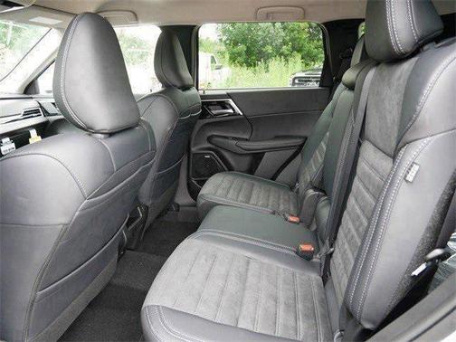 2025 Mitsubishi Outlander SE 2.5 S-AWC