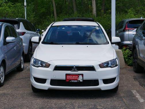 Wicked White Metallic 2014 Mitsubishi Lancer ES