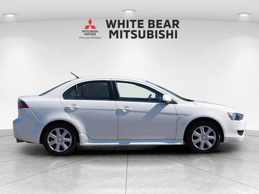 Wicked White Metallic 2014 Mitsubishi Lancer ES