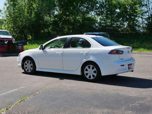 Wicked White Metallic 2014 Mitsubishi Lancer ES