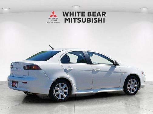 Wicked White Metallic 2014 Mitsubishi Lancer ES