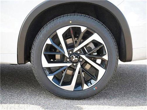 2025 Mitsubishi Outlander PHEV SEL
