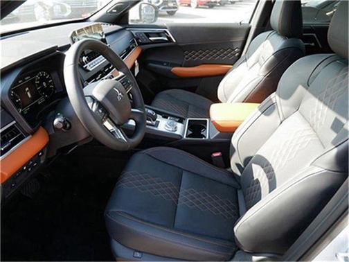 2025 Mitsubishi Outlander PHEV SEL