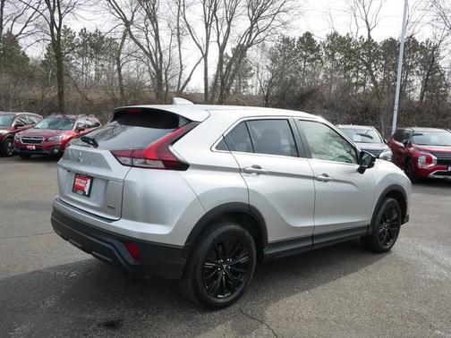2022 Mitsubishi Eclipse Cross LE