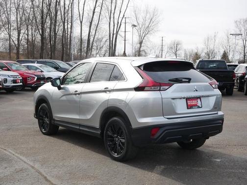 2022 Mitsubishi Eclipse Cross LE