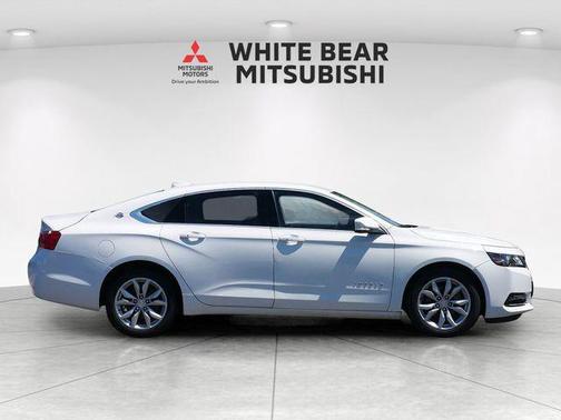 Summit White 2019 Chevrolet Impala 1LT