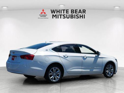 Summit White 2019 Chevrolet Impala 1LT