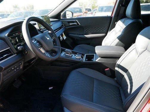 2025 Mitsubishi Outlander PHEV SEL