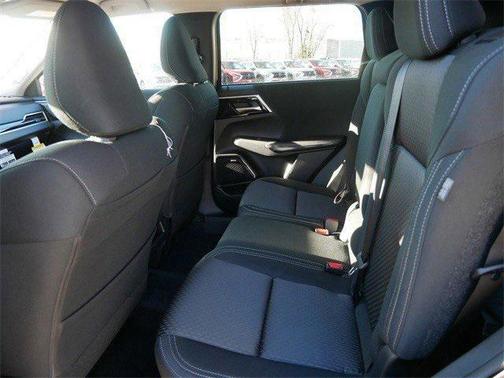 2026 Mitsubishi Outlander ES 2.5 2WD