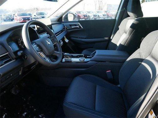 2026 Mitsubishi Outlander ES 2.5 2WD