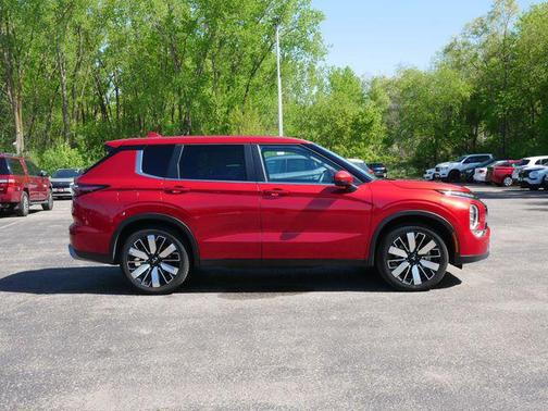 Red Diamond 2025 Mitsubishi Outlander SE S-AWC