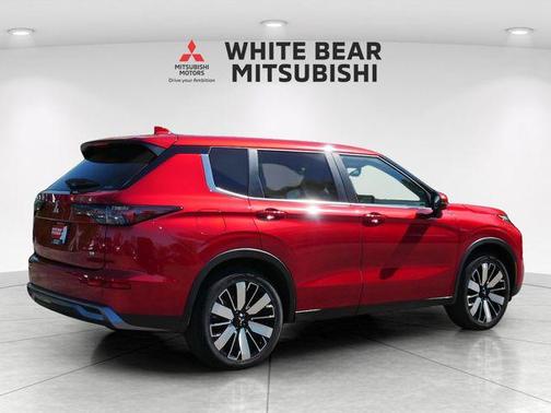 Red Diamond 2025 Mitsubishi Outlander SE S-AWC