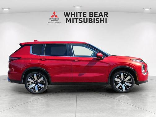 Red Diamond 2025 Mitsubishi Outlander SE S-AWC