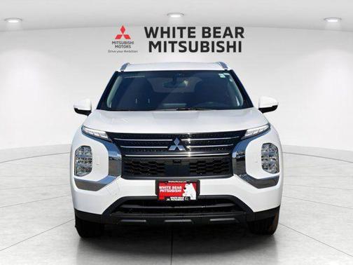 Solid White 2025 Mitsubishi Outlander PHEV LE