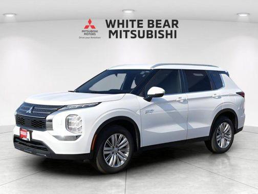 Solid White 2025 Mitsubishi Outlander PHEV LE