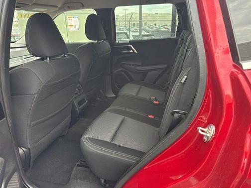 Red Diamond 2022 Mitsubishi Outlander ES S-AWC